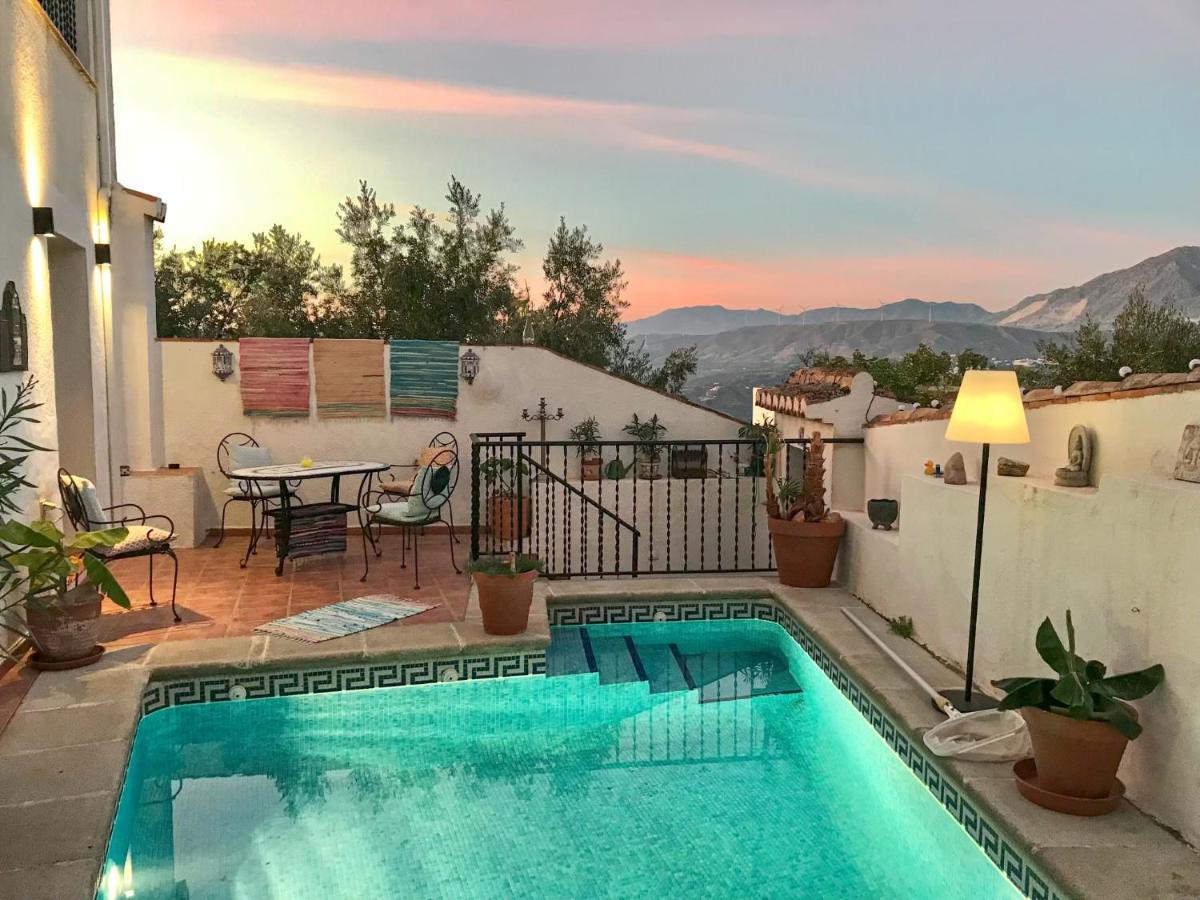 Casa Sol Y Aire - Vakantievilla In Dorp Met Prive Zwembad Pinos del Valle 外观 照片