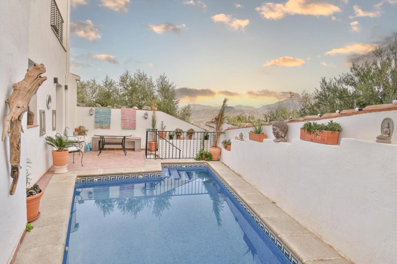 Casa Sol Y Aire - Vakantievilla In Dorp Met Prive Zwembad Pinos del Valle 外观 照片